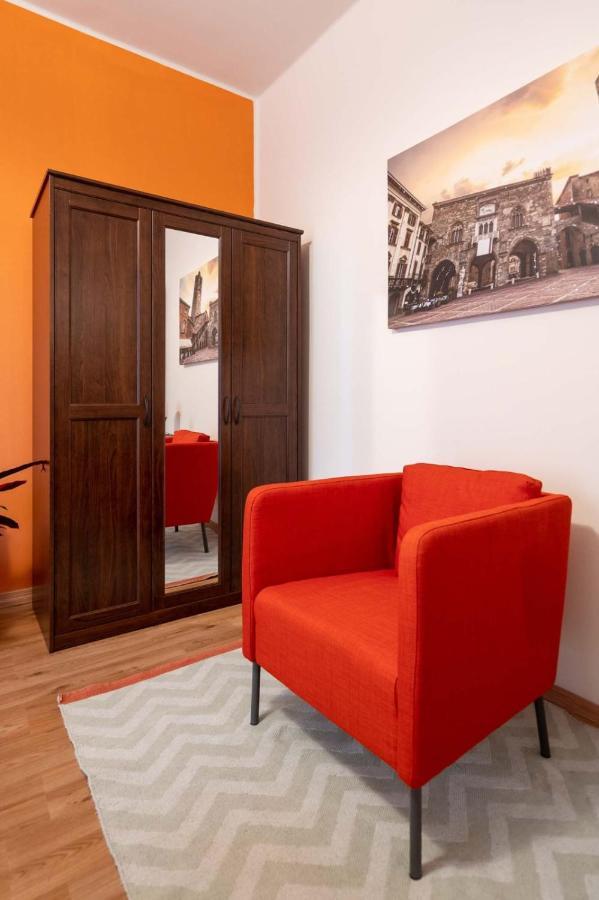 Casa Martina- Airport Free Shuttle-H24 Apartment Bergamo Luaran gambar